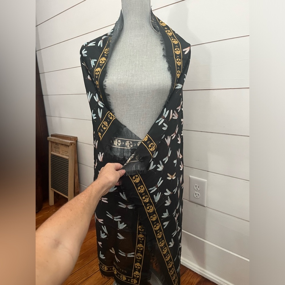 Alexander McQueen Dragonfly and Skull Scarf Shawl - Picture 4 of 14